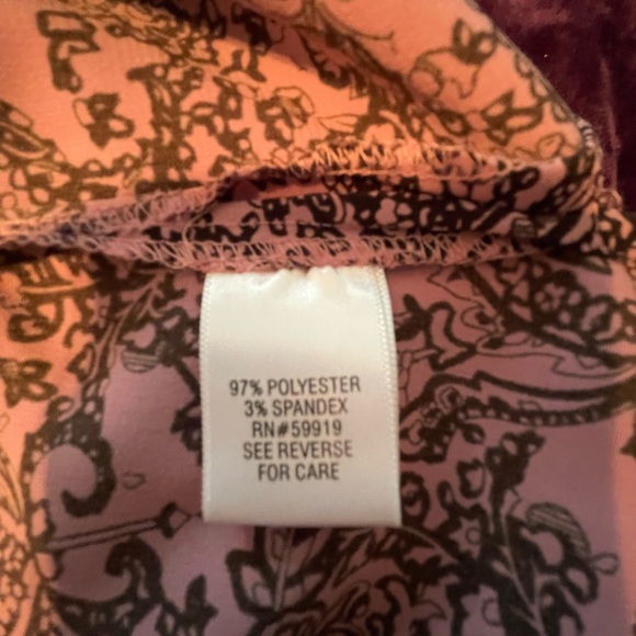 Cute comfy ladies size PM Croft &barrow button up top - Picture 7 of 9